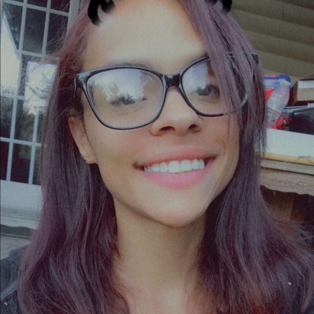 Meet your Posher, Damaris